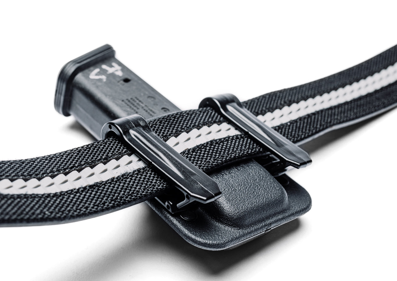 Total Eclipse Single Mag Pouch Outside the Waistband / Inside the Waistband (OWB/IWB) on Black Nylon Ultimate Carry Belt