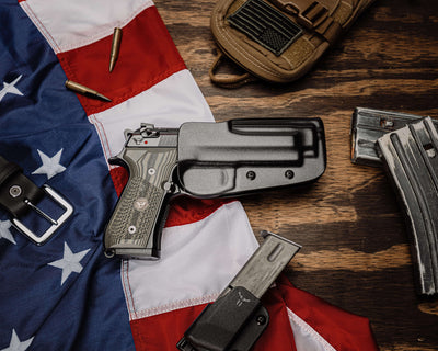 In den USA hergestellte Pistolenholster und Magazintaschen 