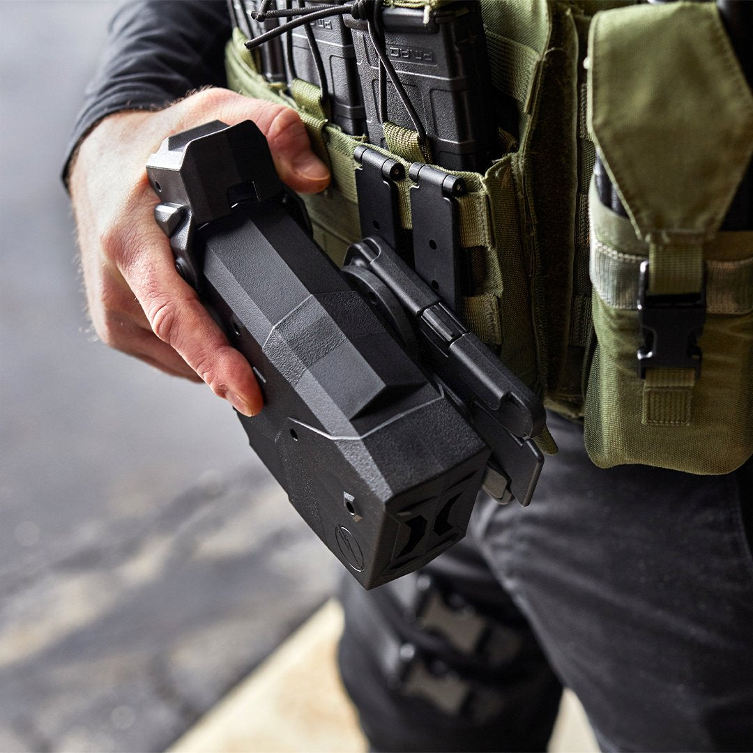 ブラックホーク　x2 taser ホルスター X2 BLACKHAWK! Holster – TASER Self-Defense